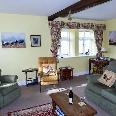 Dove Cottage, Ulverston * Rusland