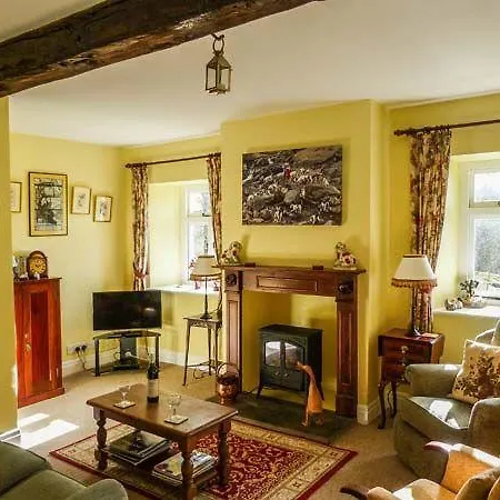 Dove Cottage, Ulverston * Rusland